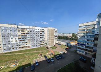 Продажа 3-комнатной квартиры, 72.8 м2, Салават, улица Островского, 71