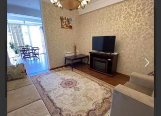 Сдается в аренду 3-ком. квартира, 90 м2, Каспийск, улица Ленина, 35