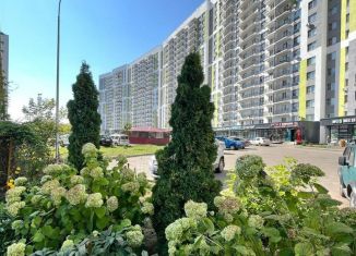 Продается 2-ком. квартира, 61 м2, Пенза, улица 65-летия Победы, с11