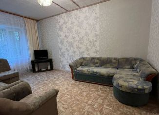 Сдача в аренду трехкомнатной квартиры, 70 м2, Саха (Якутия), проспект Мира, 3/1