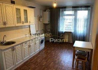 Продается 3-ком. квартира, 80 м2, Ессентуки, улица Орджоникидзе, 84к2