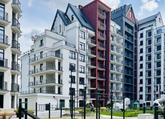 Продам 2-комнатную квартиру, 91 м2, Калининград, Ленинградский район, улица Молодой Гвардии, 34к4