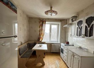 Сдаю двухкомнатную квартиру, 50 м2, Самара, проспект Карла Маркса, 450