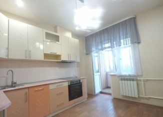 Сдается двухкомнатная квартира, 50 м2, Алтайский край, Стахановская улица, 2/3