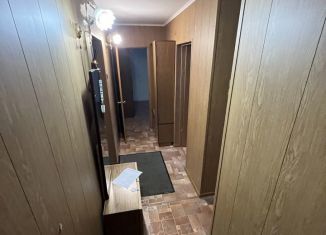 Сдача в аренду 2-ком. квартиры, 45 м2, Камышин, улица Гагарина, 151