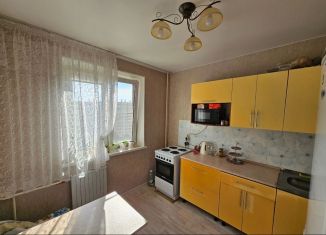 Продам 3-комнатную квартиру, 75 м2, Копейск, улица Калинина, 13А