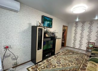 Продается 2-ком. квартира, 44 м2, Междуреченск, улица Лукиянова, 15