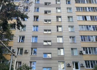 Продаю трехкомнатную квартиру, 60 м2, Москва, Планерная улица, 5к1, метро Сходненская