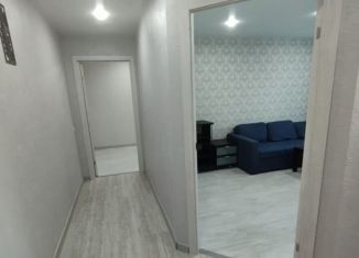 Сдается двухкомнатная квартира, 44 м2, Ермолино, улица Мичурина, 1