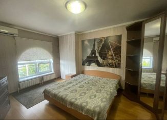 Продается двухкомнатная квартира, 56 м2, Ростов-на-Дону, улица Мясникова, 106