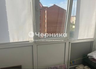 Продам 3-комнатную квартиру, 54 м2, Новошахтинск, Харьковская улица, 253