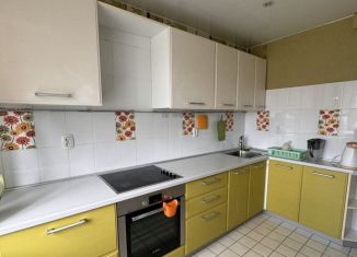 2-ком. квартира в аренду, 50 м2, Тюменская область, улица Пермякова, 23