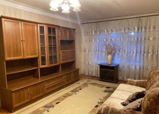 Продам 3-ком. квартиру, 73 м2, Нальчик, улица Карашаева, 7, район Горная