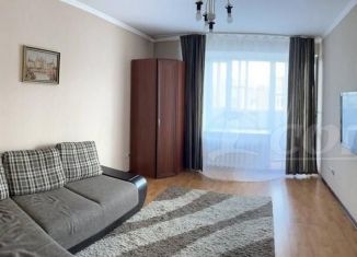 Продается 2-комнатная квартира, 54 м2, Тюмень, улица Максима Горького, 10