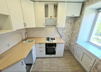 Сдается 2-ком. квартира, 48.5 м2, Курганская область, улица Кирова, 102