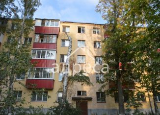 Продается трехкомнатная квартира, 57.6 м2, Самара, улица Гагарина, 17, метро Московская