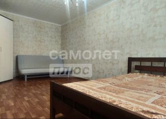 Продаю 1-комнатную квартиру, 33 м2, Казань, улица Гаврилова, 12