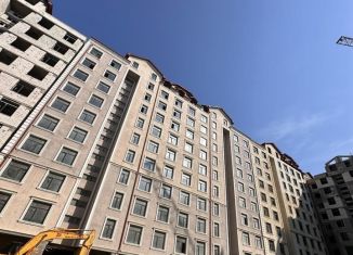 Продается 2-комнатная квартира, 68 м2, Махачкала, улица Али Омарова, 3