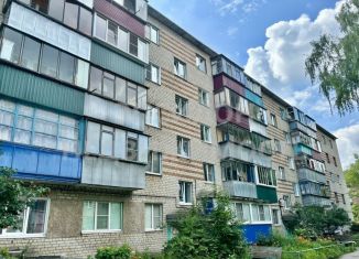 Продается 1-ком. квартира, 30.4 м2, Курская область, Краснознамённая улица, 18В