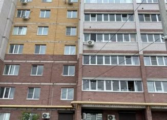 Продажа 2-комнатной квартиры, 63.7 м2, Йошкар-Ола, Зелёная улица, 1Б