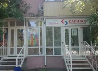 Сдаю в аренду комнату, 18 м2, Азов, улица Измайлова, 58