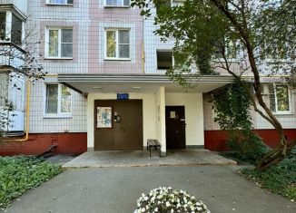 Продается трехкомнатная квартира, 56.9 м2, Москва, Феодосийская улица, 11, район Северное Бутово