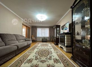 Продается 3-ком. квартира, 110 м2, Чебоксары, улица Мичмана Павлова, 39