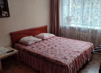 Сдам в аренду 1-ком. квартиру, 34 м2, Мурманская область, улица Володарского, 2Б