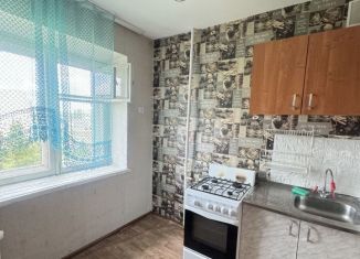 Продажа 2-ком. квартиры, 44 м2, Туймазы, улица Островского, 43