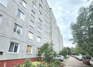 Продажа 1-ком. квартиры, 37 м2, Омск, улица Лукашевича, 2, Кировский округ