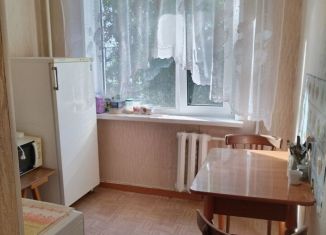 Сдаю в аренду 2-ком. квартиру, 44 м2, Ульяновск, улица Ефремова, 63