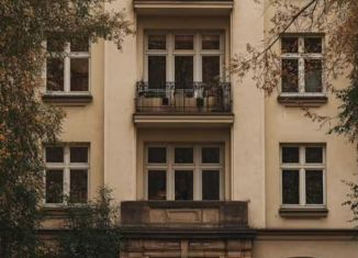 Продается двухкомнатная квартира, 75 м2, Махачкала, улица Кирова, 88