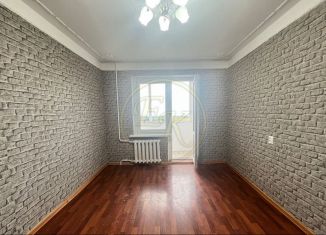 Продается трехкомнатная квартира, 68 м2, Нальчик, улица Шогенова, 22