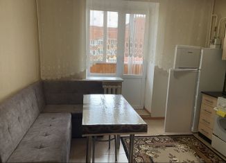 Сдается 2-ком. квартира, 75 м2, Оренбургская область, улица Юных Ленинцев, 19