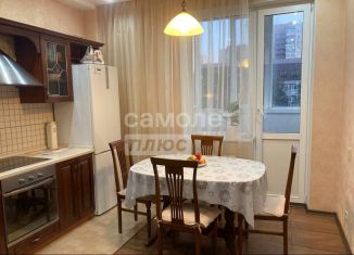 Продам 2-ком. квартиру, 68 м2, Пенза, улица Пушкина, 15