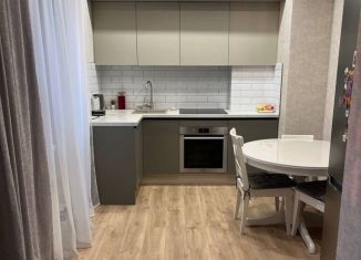 Продам 2-ком. квартиру, 57 м2, Тверь, улица Левитана, 58