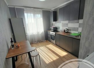 Продажа 3-ком. квартиры, 70 м2, Батайск, улица Воровского, 11