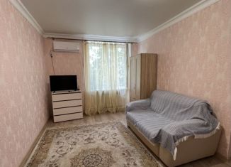 Сдается 1-комнатная квартира, 30 м2, Дагестан, улица Сулеймана Стальского, 16