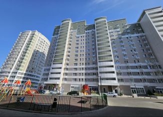 Продам трехкомнатную квартиру, 84.3 м2, Белгород, Кирпичная улица, 65с1