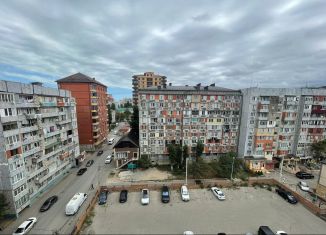 Продаю 3-ком. квартиру, 113 м2, Дагестан, улица Габитова, 17