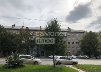 Продажа 2-ком. квартиры, 47 м2, Новосибирск, улица Богдана Хмельницкого, 10