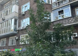 Трехкомнатная квартира на продажу, 68 м2, Москва, Гоголевский бульвар, 27, Гоголевский бульвар