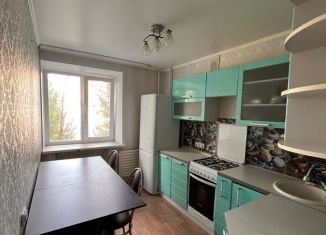 2-ком. квартира в аренду, 49 м2, Ясный, улица Ленина, 8