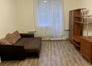 Сдача в аренду 2-ком. квартиры, 50 м2, Клин, улица Карла Маркса, 68