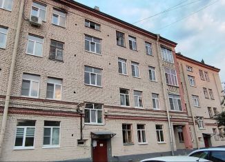 Продаю 5-комнатную квартиру, 93 м2, Ломоносов, улица Красного Флота, 5