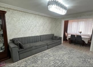 Продаю 5-комнатную квартиру, 115 м2, Каспийск, Октябрьская улица, 7