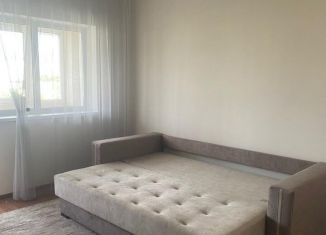 Аренда 3-ком. квартиры, 90 м2, Ставропольский край, улица Адмиральского, 6А