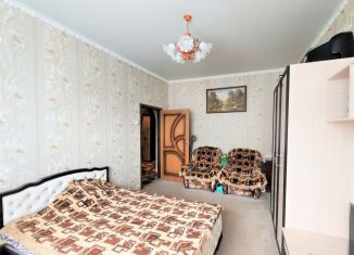 Продается трехкомнатная квартира, 75.7 м2, Курск, улица 50 лет Октября, 4к2