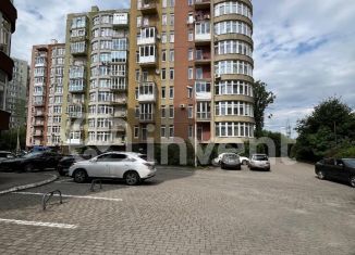 Продается 2-ком. квартира, 73 м2, Калининградская область, улица Фортовая Дорога, 9