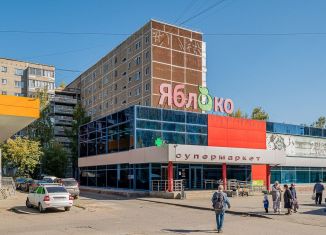 Продаю 2-ком. квартиру, 37 м2, Екатеринбург, улица Пехотинцев, 9, улица Пехотинцев